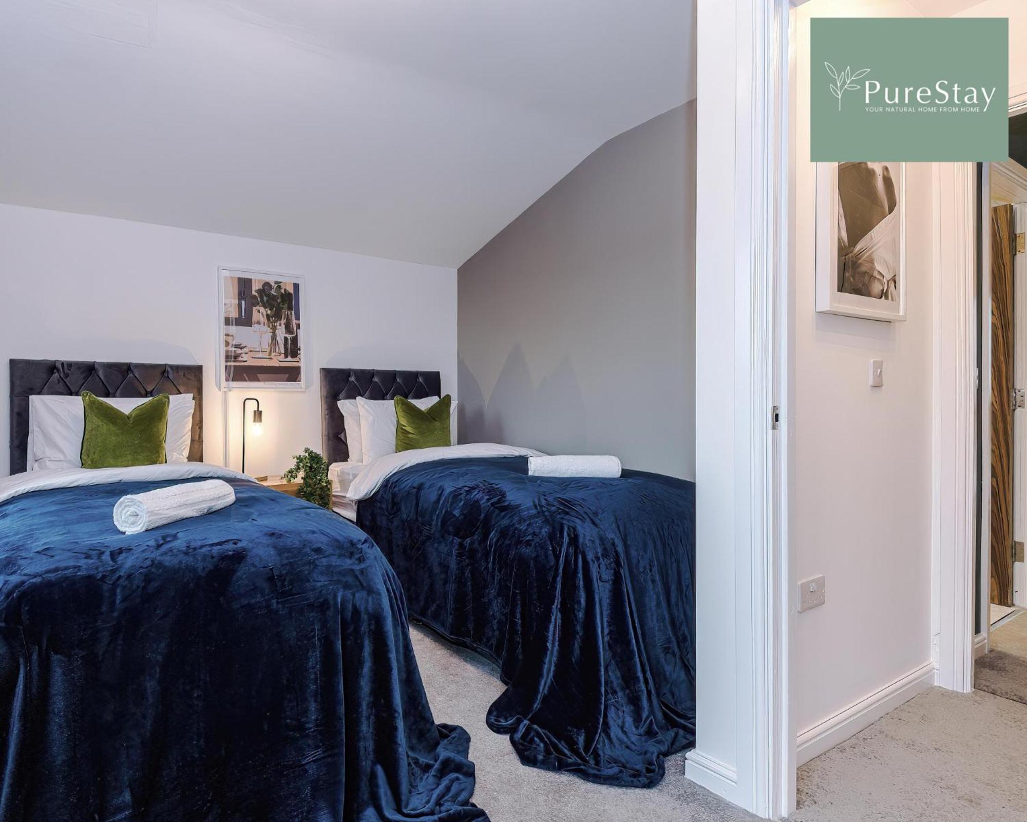 Stunning Five Bedroom Manchester House With Free Parking By Purestay Short Lets & Serviced Accommodation Εξωτερικό φωτογραφία