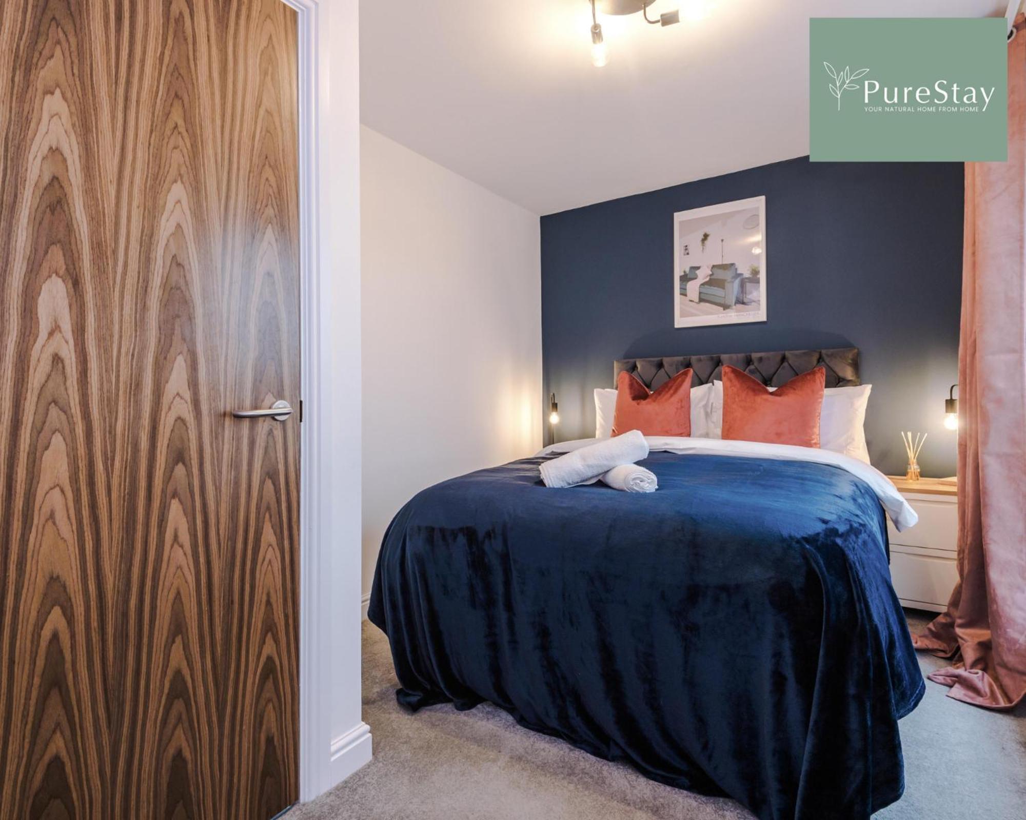 Stunning Five Bedroom Manchester House With Free Parking By Purestay Short Lets & Serviced Accommodation Εξωτερικό φωτογραφία