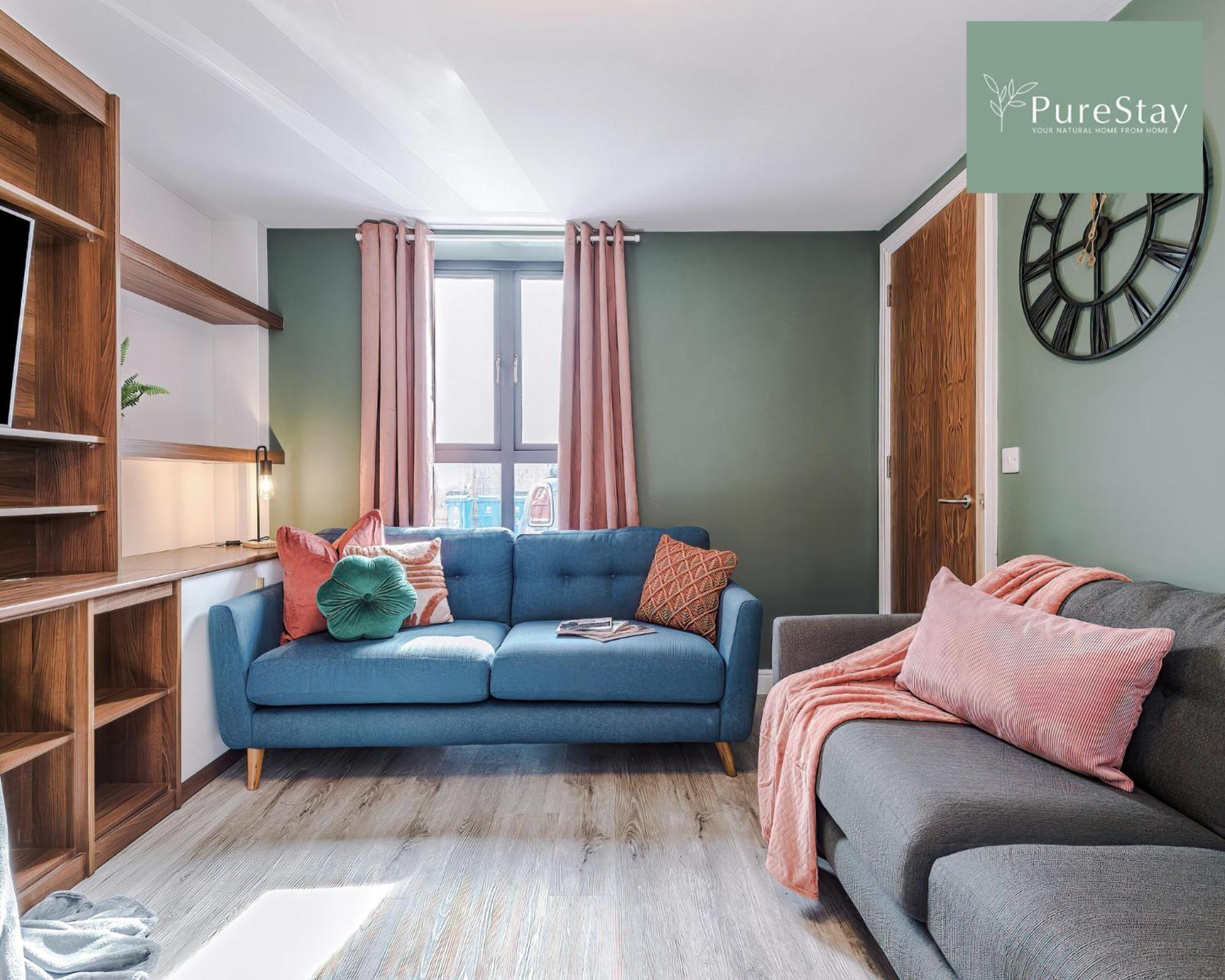Stunning Five Bedroom Manchester House With Free Parking By Purestay Short Lets & Serviced Accommodation Εξωτερικό φωτογραφία