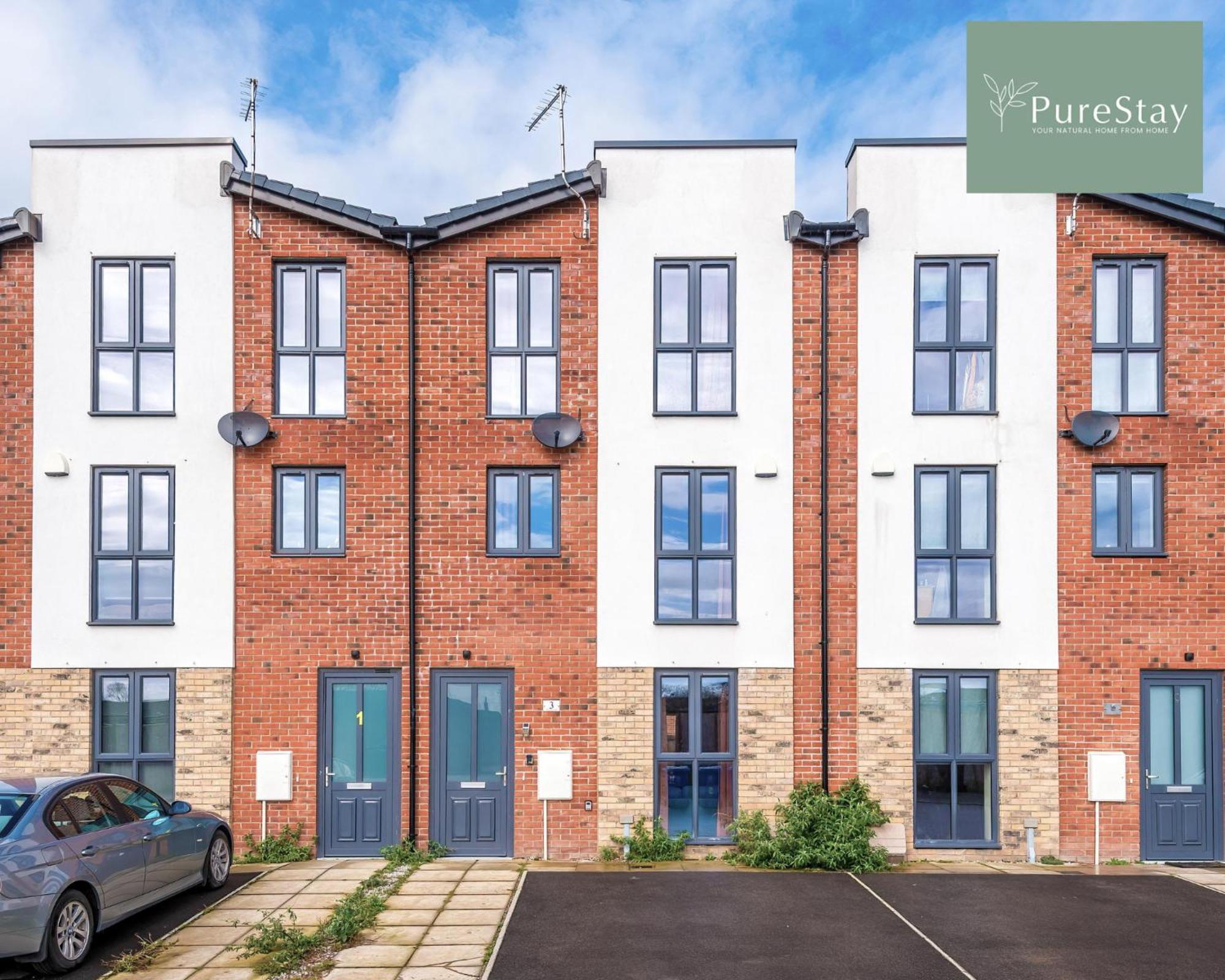 Stunning Five Bedroom Manchester House With Free Parking By Purestay Short Lets & Serviced Accommodation Εξωτερικό φωτογραφία