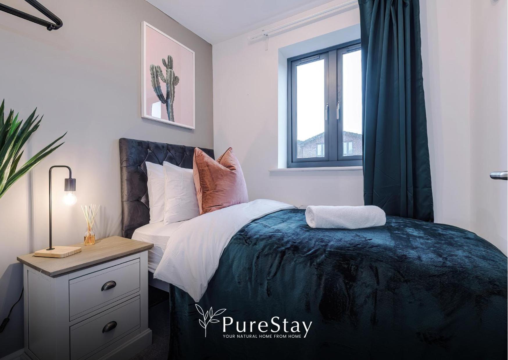 Stunning Five Bedroom Manchester House With Free Parking By Purestay Short Lets & Serviced Accommodation Εξωτερικό φωτογραφία