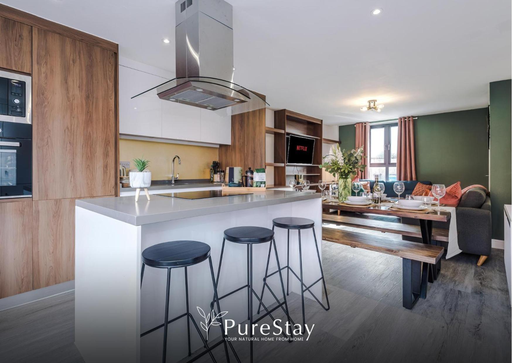 Stunning Five Bedroom Manchester House With Free Parking By Purestay Short Lets & Serviced Accommodation Εξωτερικό φωτογραφία